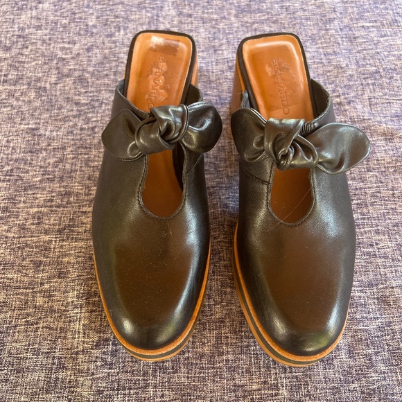 Bernardo Shoes - Bernardo Clog Shoe Tie Black size 9.5